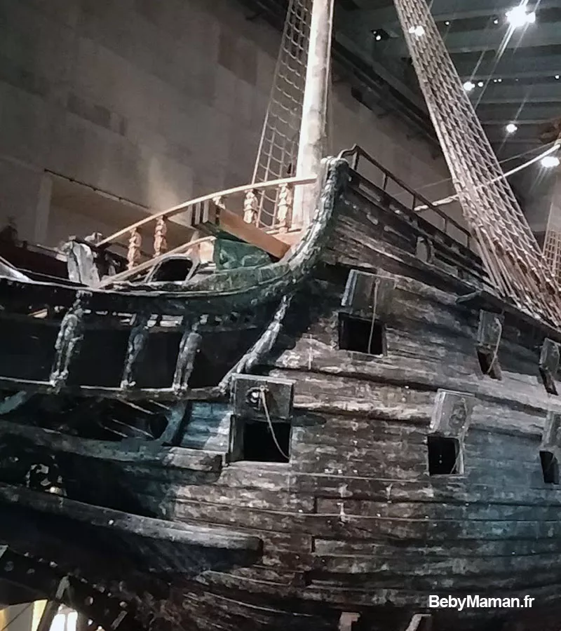 stockholm vasa bateau bois vestige epave musee bebymaman Le Vasa, impressionnant navire de guerre suédois du XVIIe siècle exposé au musée Vasa à Stockholm