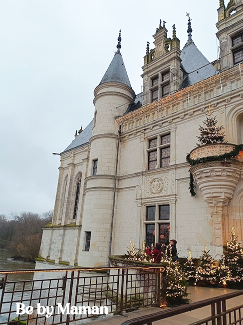 chateau chenon indre et loire region centre entree porte facade exterieur jardin noel bebymaman