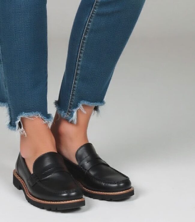 jeans look casual femme jeans dechire mocassin chaussure plate mode bebymaman