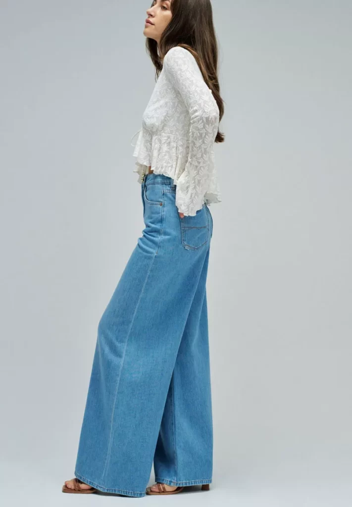 salsa jeans wide leg bebymaman Jean Super Wide Leg Salsa bleu clair taille très haute avec coupe ultra large pour un look automne-hiver moderne et féminin.