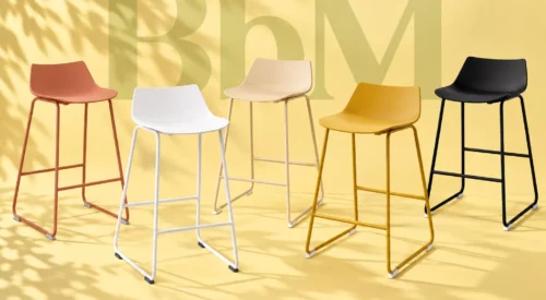 Chaises de bar Lamer : mon avis après bientôt 4 ans (et pourquoi je les dépareille)