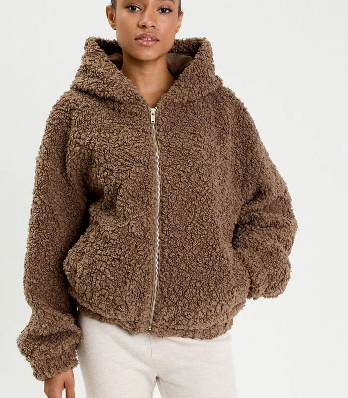 veste marron moumoute capuche cache cache Veste teddy marron femme à capuche Cache Cache automne 2026
